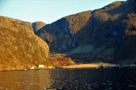 IMG_1394-2.webp IMG_1394-2.webp