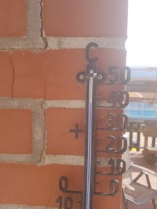 Termometer 30.06.2019 Küchenfenster.jpg