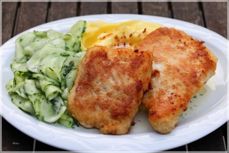 C85A1570.comp.jpg C85A1570.comp.jpg