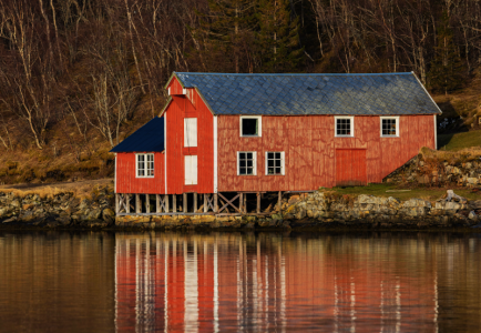 hausamfjord.png hausamfjord.png