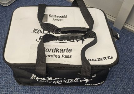 Flugtascheganz.jpg