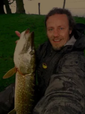 Hecht 108  Forum.webp