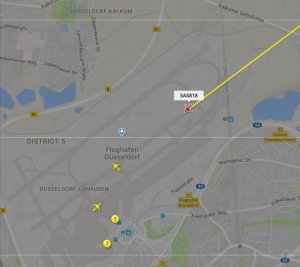 SK818 Touchdown Düsseldorf.JPG