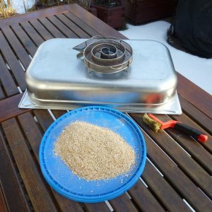 Sparbrannt und Räuchermehl, ich habe Buche und Erle benutzt