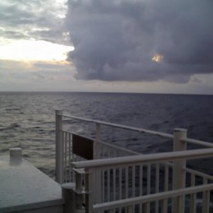 Auf der Fjordcat/ Rückreise

Bizarre Wolken