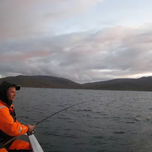 das neue Pioner Multi mit 30 PS 4-Takt Honda, Echolot-Kartenplotter von RayMarine