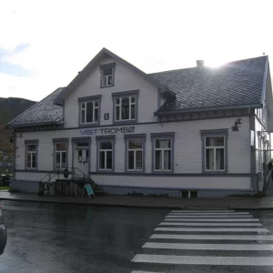 Tourist Center in Tromsö , mit deutsch sprechender Beratung