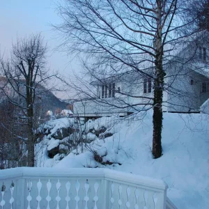 Blick auf das Nachbarhaus Knut