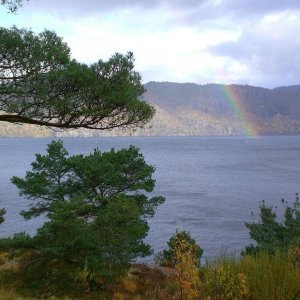 Regenbogen vor Randoy