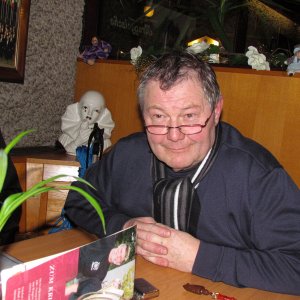 ... und hier sieht Joachim richtig intlliegent aus.