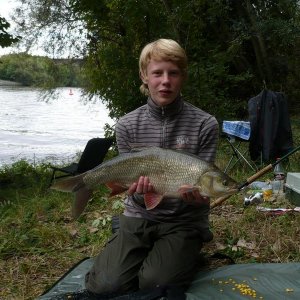 Auch der Nachwuchs ist schon erfolgreich. Tomfish jr. mit stattlichem Rapfland.