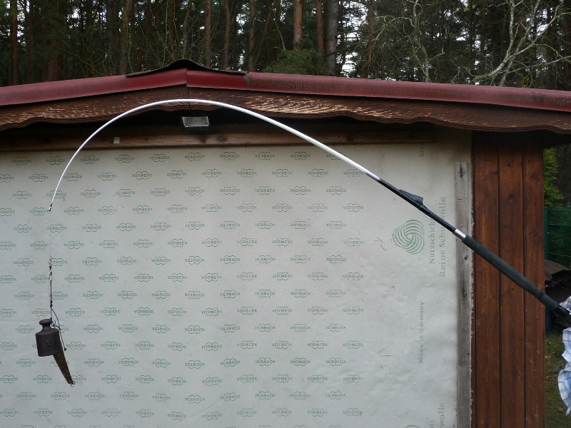 Daiwa Interline 20-50 lbs altes Modell
Länge: 2,33 m
Belastung: 3kg ; 43°