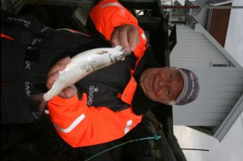 Dieter Grabau mit Hering