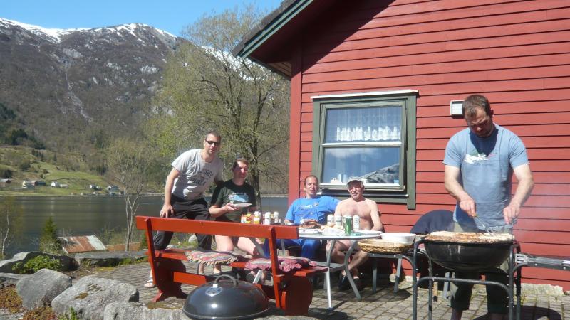 Grillen bei schönem Wetter