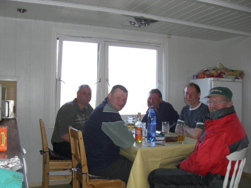 In Geselliger Runde mit unserem Vermieter Ole