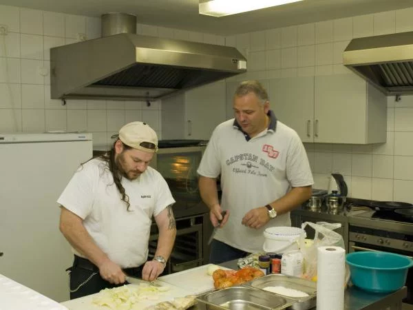 user6 pic137 1255466223